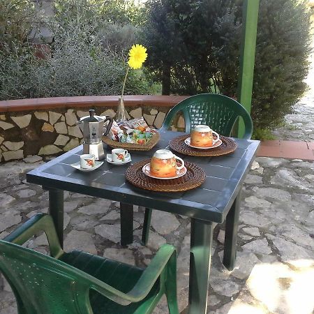 I Giardini Di Capodimonte 2 Bed & Breakfast Napoli Dış mekan fotoğraf